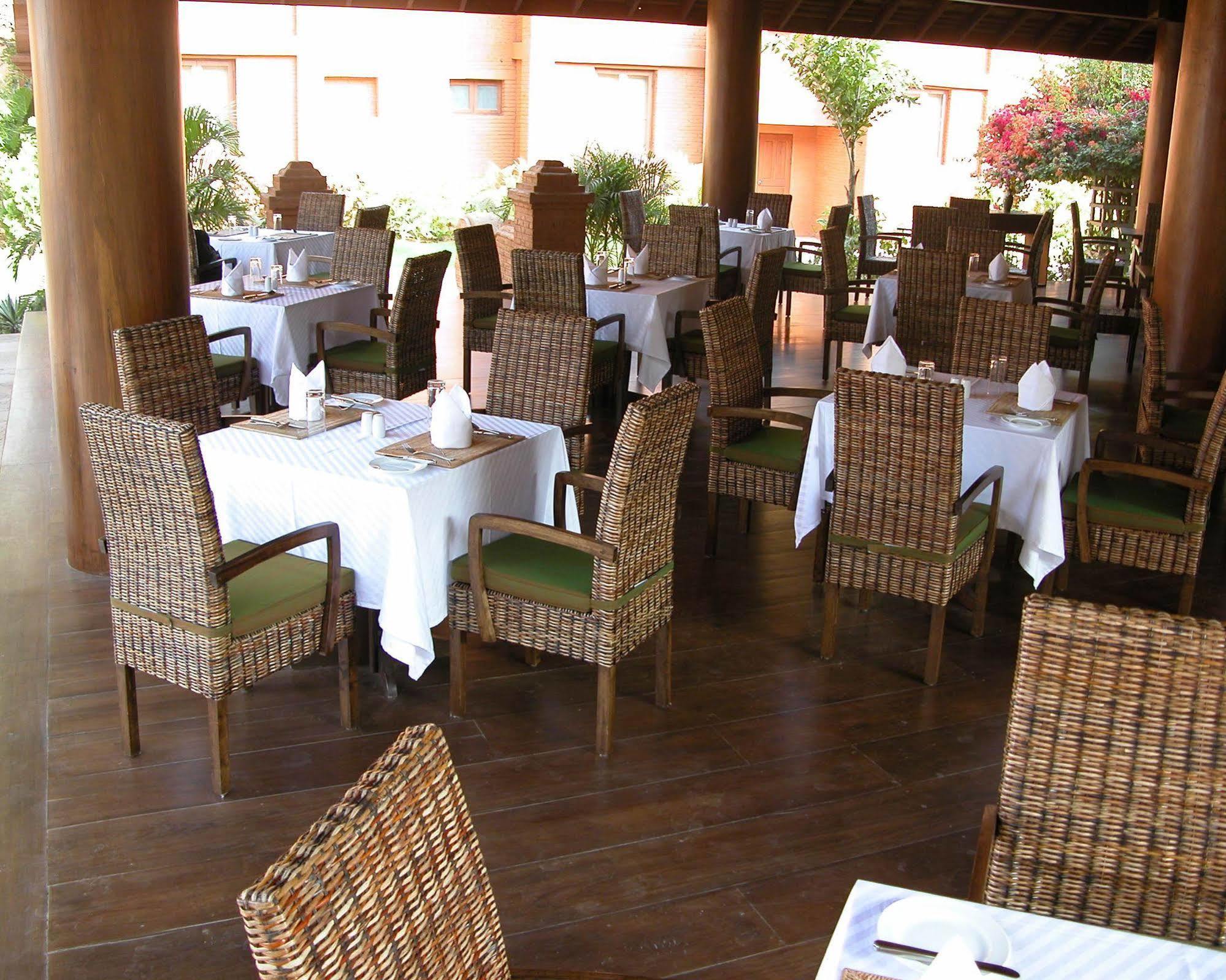 Myanmar Treasure Resorts Баган Екстериор снимка